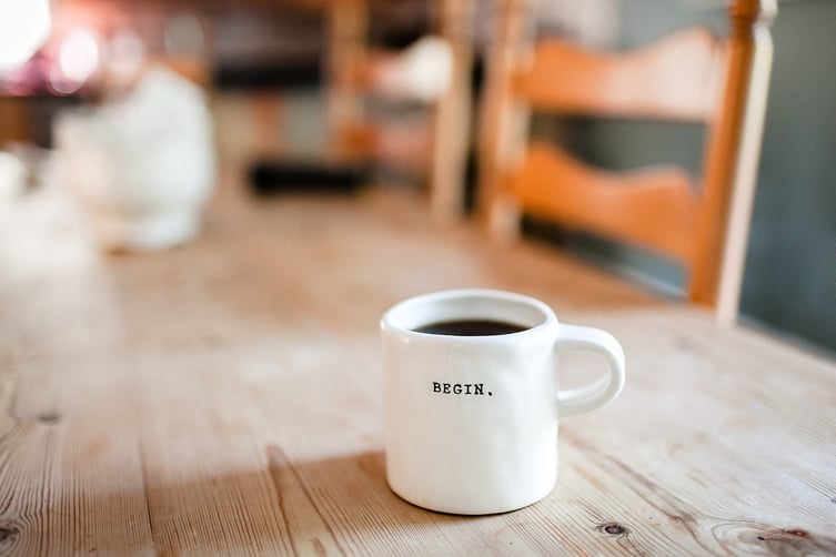 Featured image: BEGIN danielle-macinnes-222441-unsplash - How to Open a Franchise: Where to Start