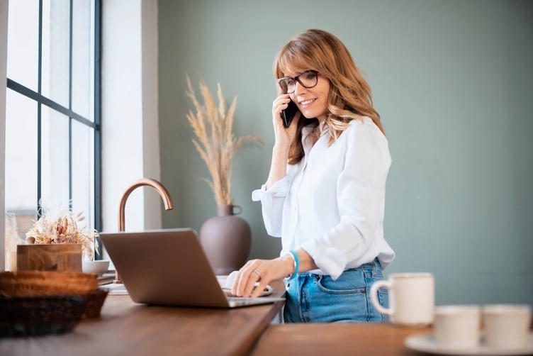 Featured image: midlife career change - Midlife Career Change? The Realities and Rewards of Buying a Franchise at 40+